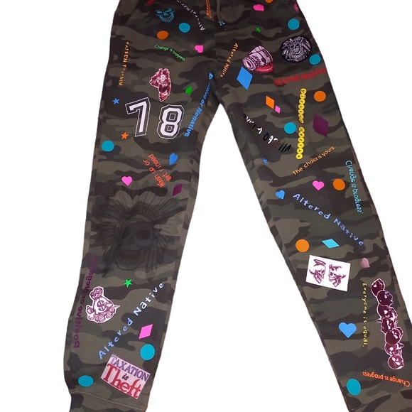 Track suit - Picture 3 of 5